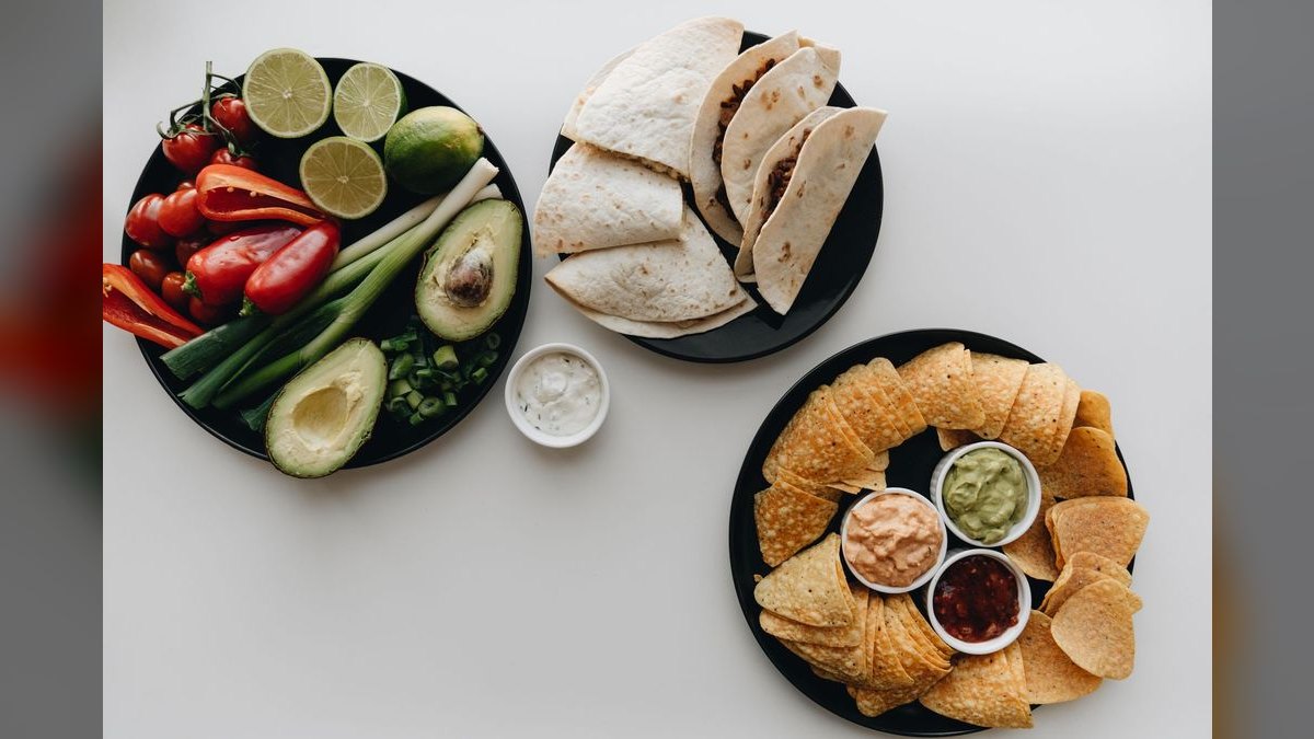Should I open or buy a Salsarita's Fresh Mexican Grill franchise in 2027 — figure 6