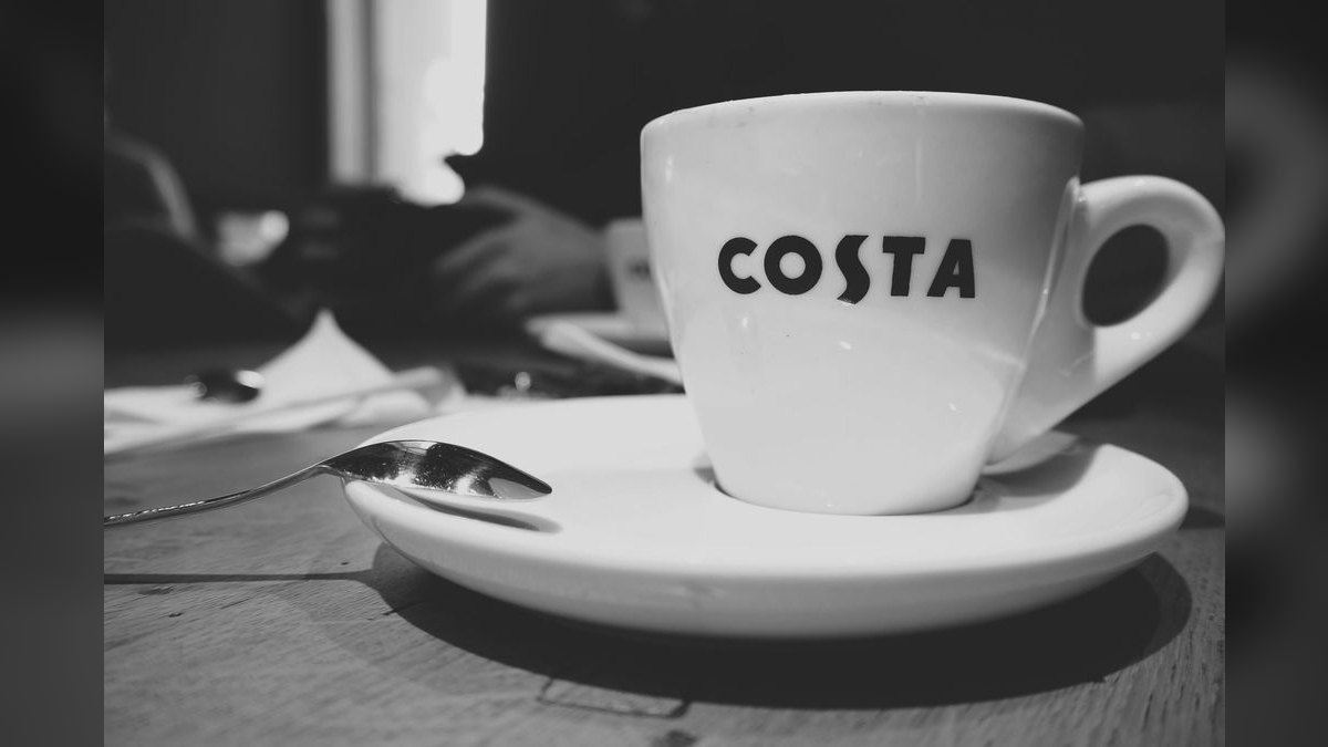 Should I open or buy a Costa Vida franchise in 2027 — figure 1
