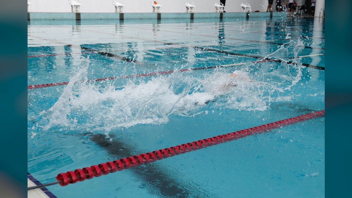 Should I open or buy a SafeSplash Swim School franchise in 2027 — figure 2