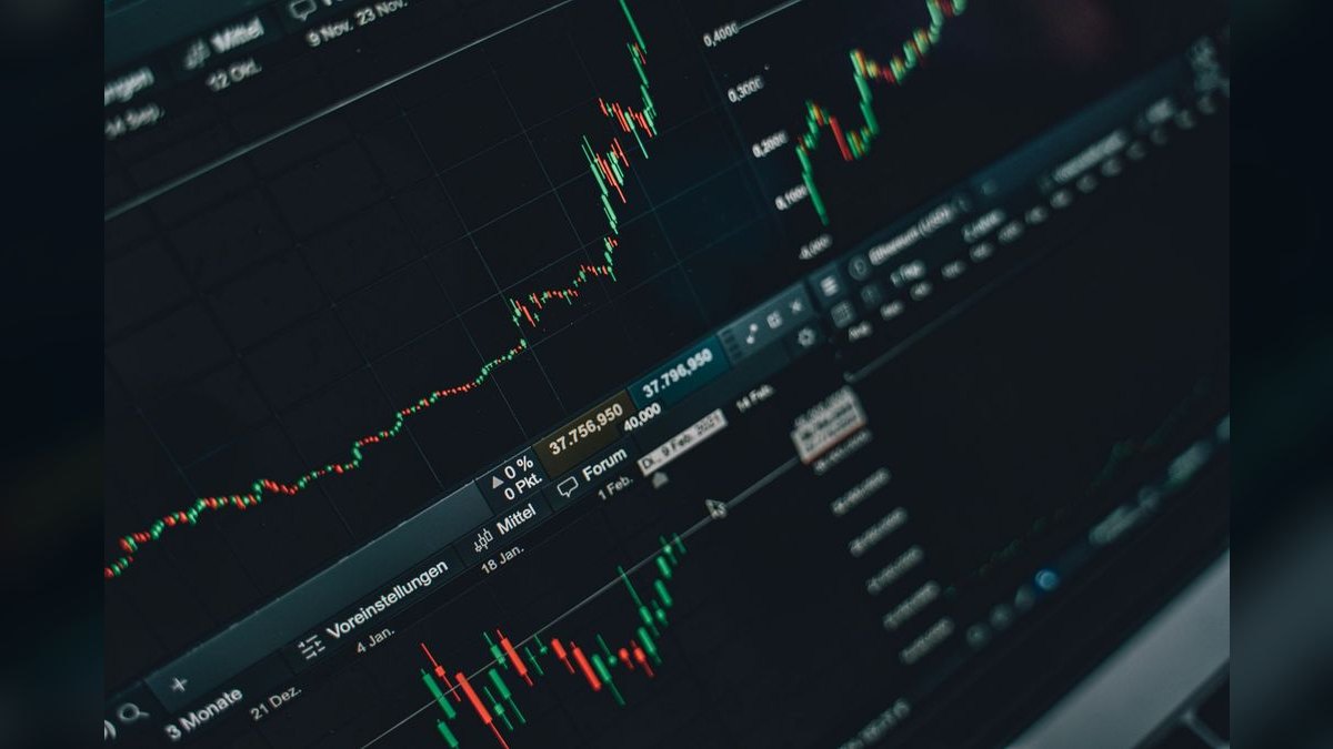 Is Salesforce mid-market push actually working in 2026 — figure 5