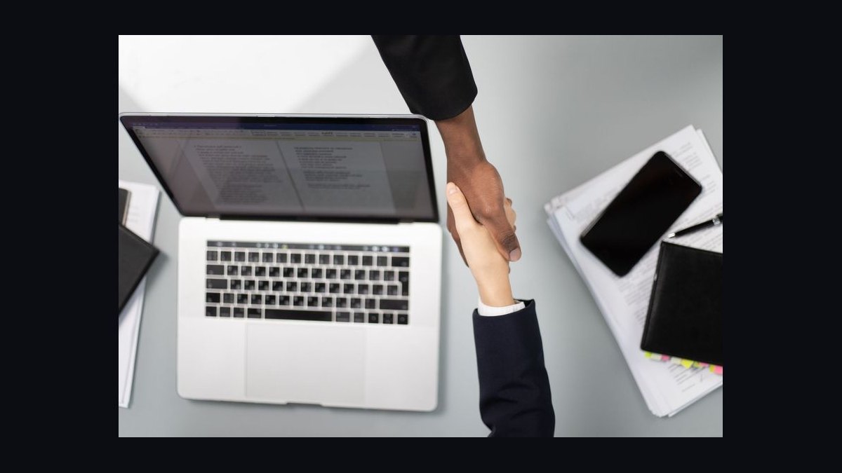 Should Salesforce acquire HubSpot — figure 4