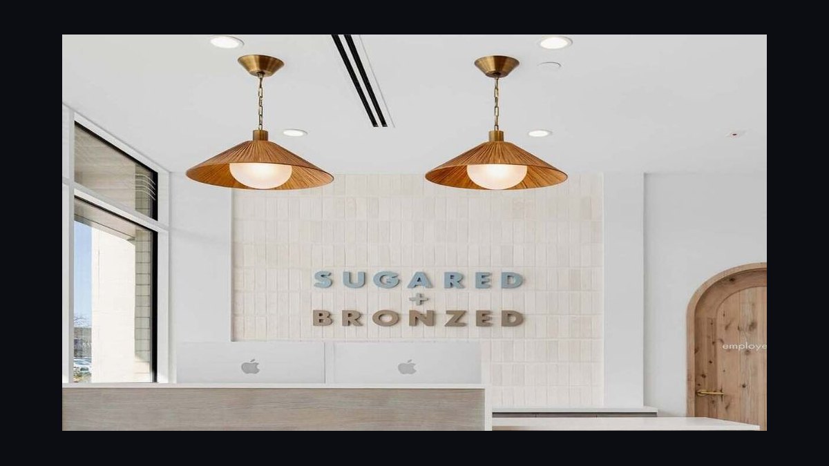 Should I open or buy a Sugared + Bronzed franchise in 2027 — figure 1