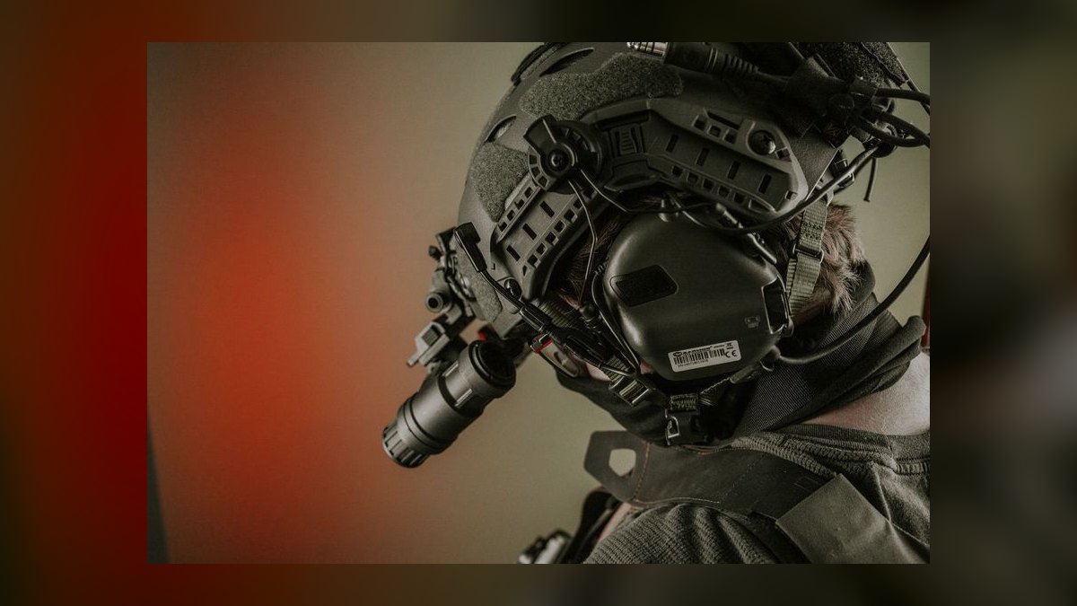 What is the right Agentforce attach goal for 2027 — figure 8