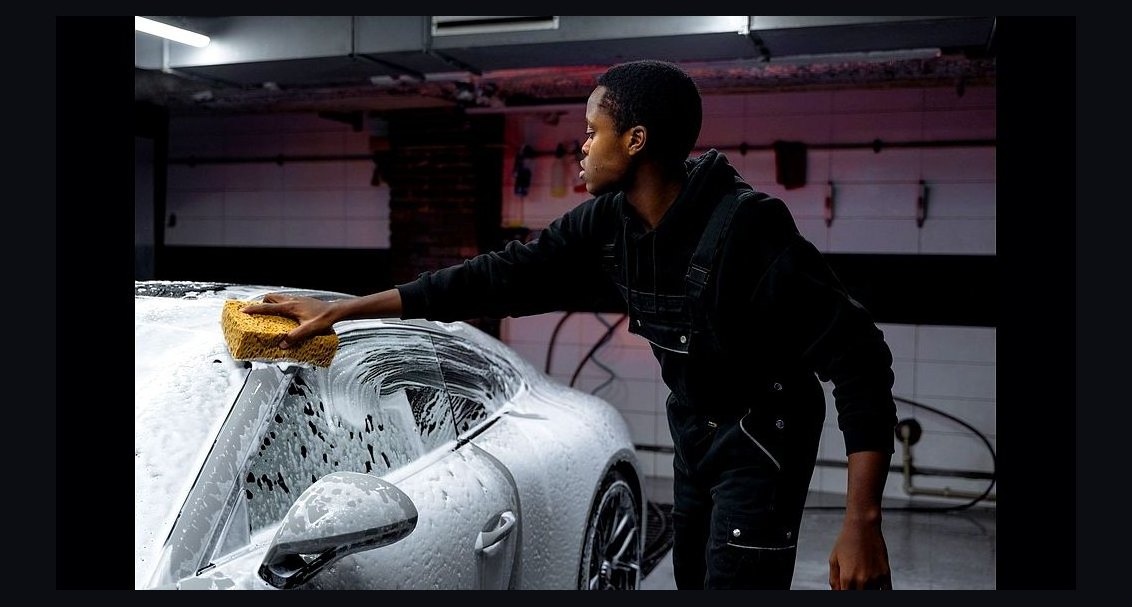 How Many Attendants Should I Schedule Each Day at My Car Wash in 2026?