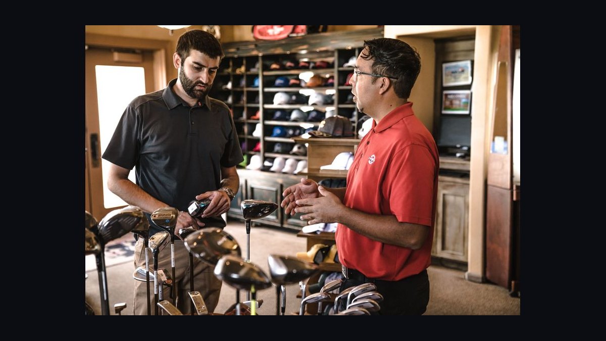 How Many Salespeople Should I Schedule Each Day at My Sporting Goods Store — figure 1