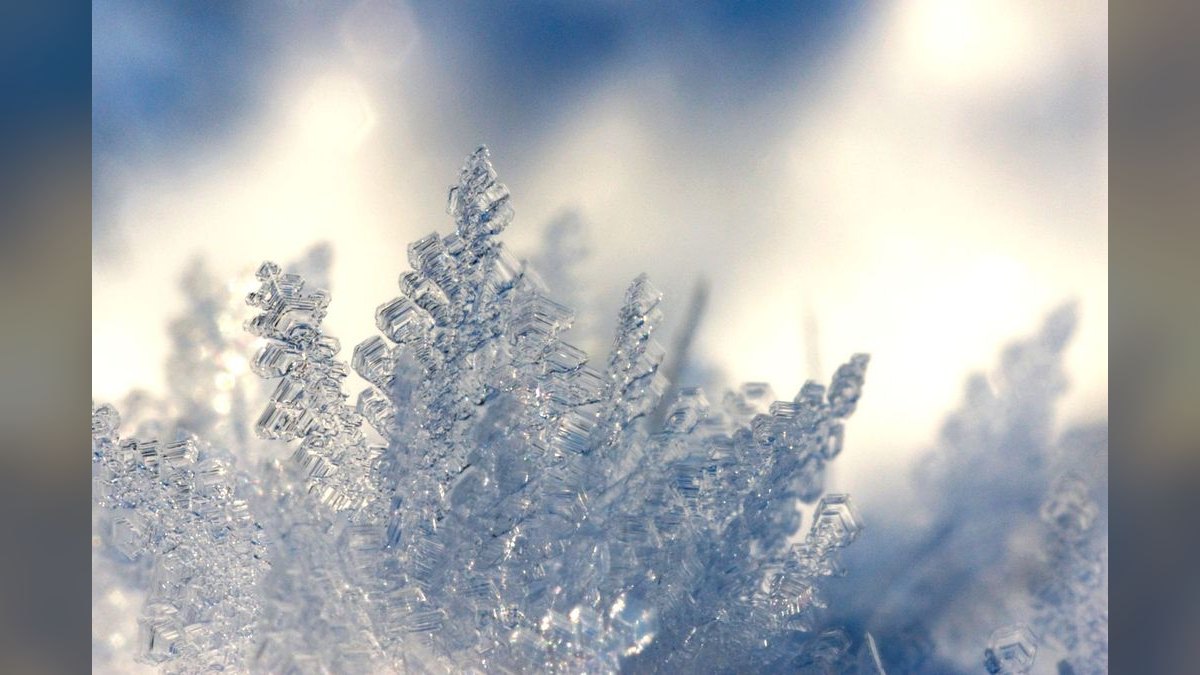 Is Snowflake stock still a buy in 2027 — figure 2