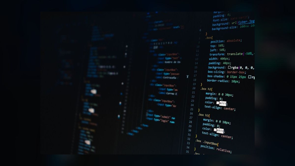 What is Snowflake developer-platform strategy through 2027 — figure 5