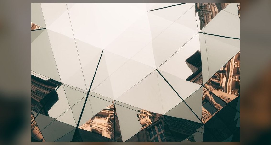 Why did Snowflake security incidents in 2024 matter for the 2027 thesis?