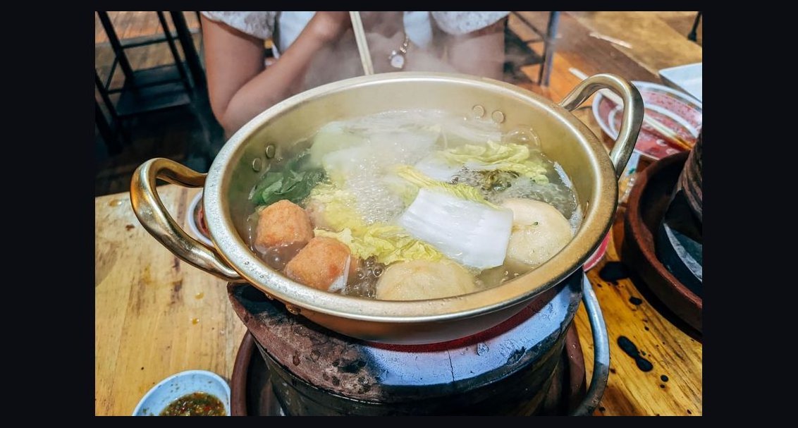 How Many Employees Should I Schedule Each Shift at My Hot Pot Restaurant?