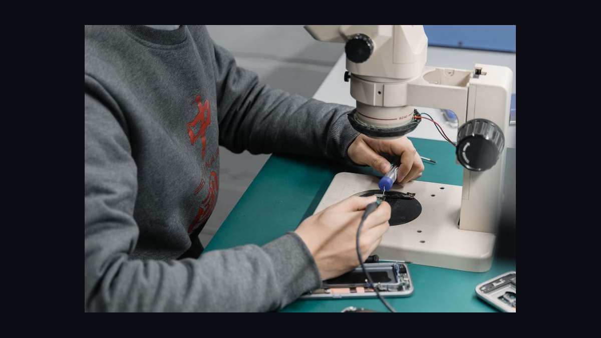 How Many Employees Should I Schedule Each Shift at My Phone Repair Shop — figure 6