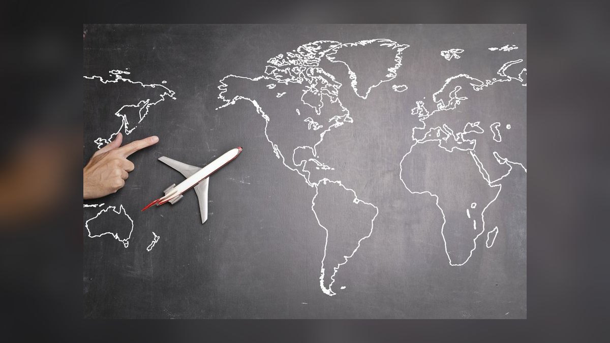 How does ServiceNow grow internationally without burning margin — figure 6