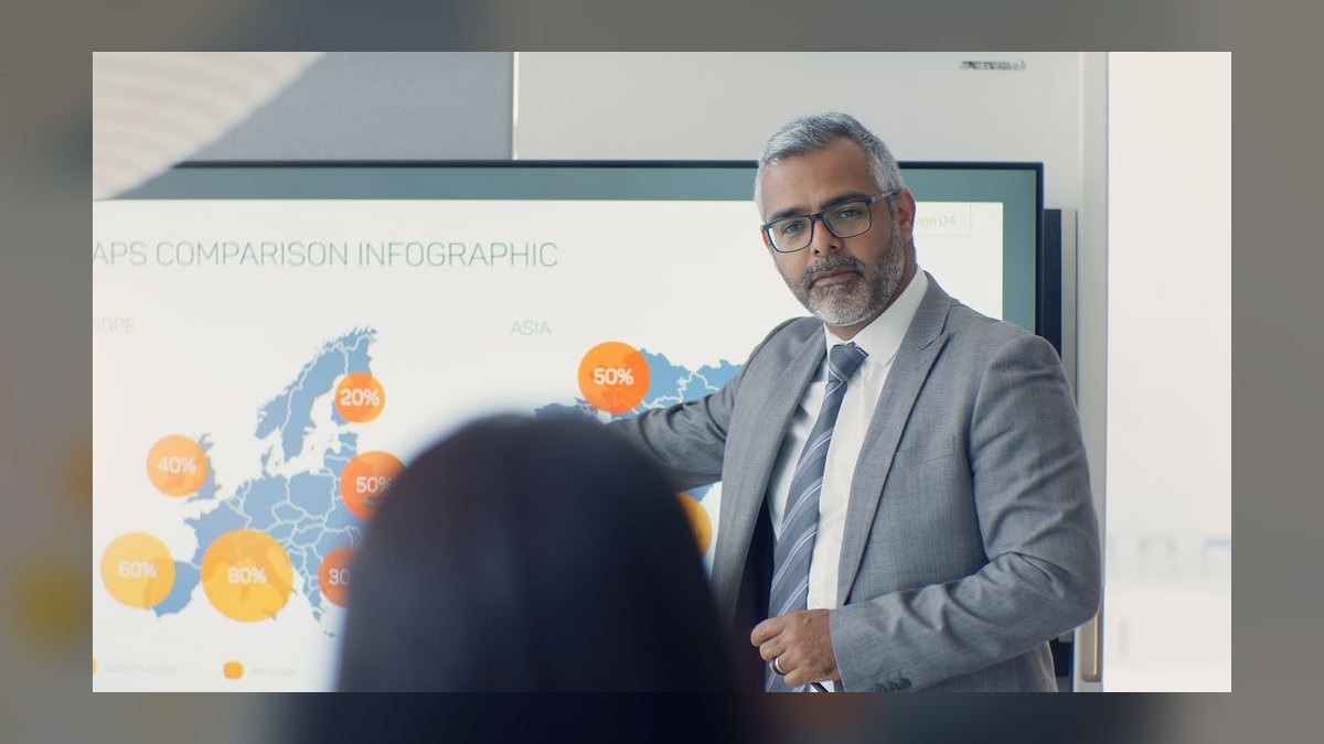 How does ServiceNow grow internationally without burning margin — figure 8