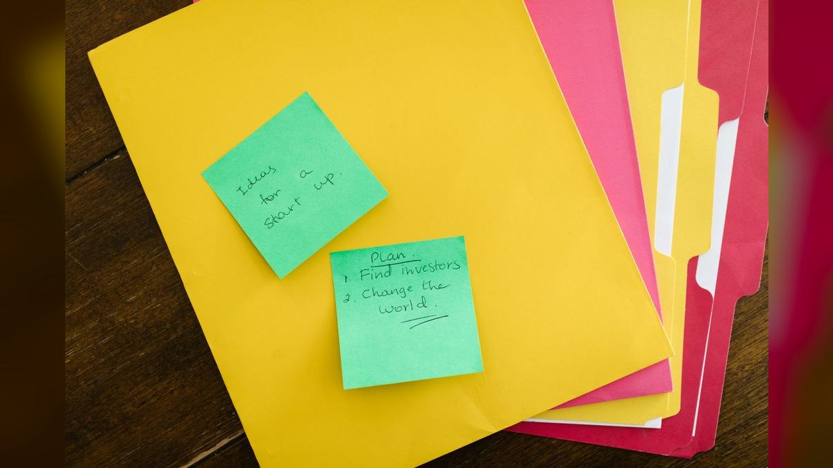 When does a startup need its first sales manager — figure 4