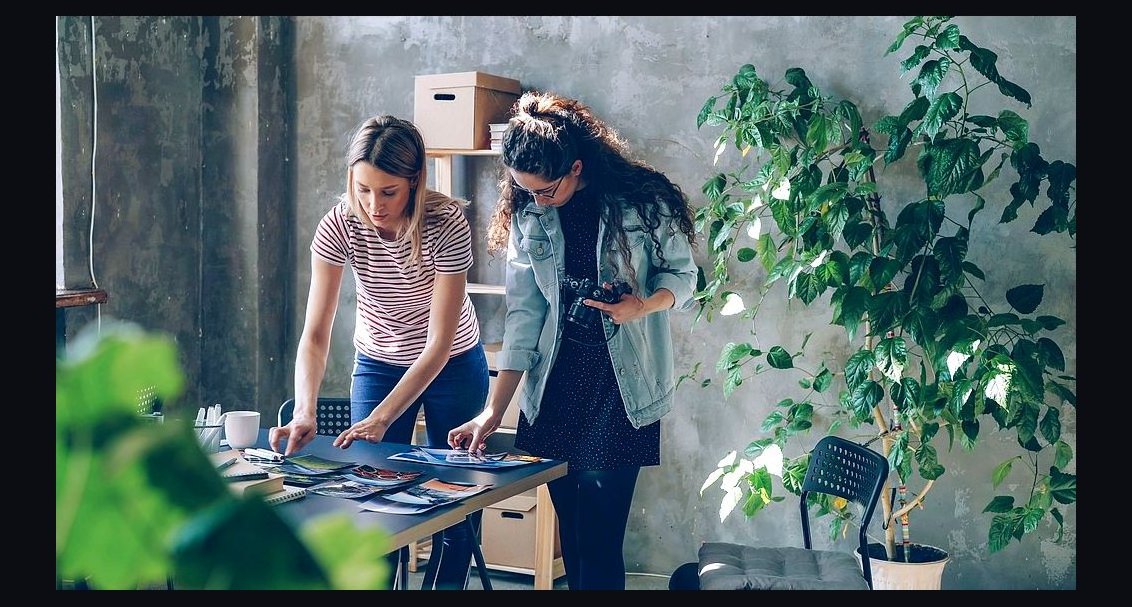 Can AI-generated content in 2027 replace the need for SDRs in initial outreach to committee-level buyers?