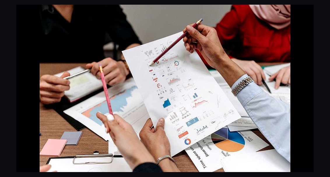 What data points should RevOps track in 2027 to identify when a buying committee is stuck in analysis paralysis?