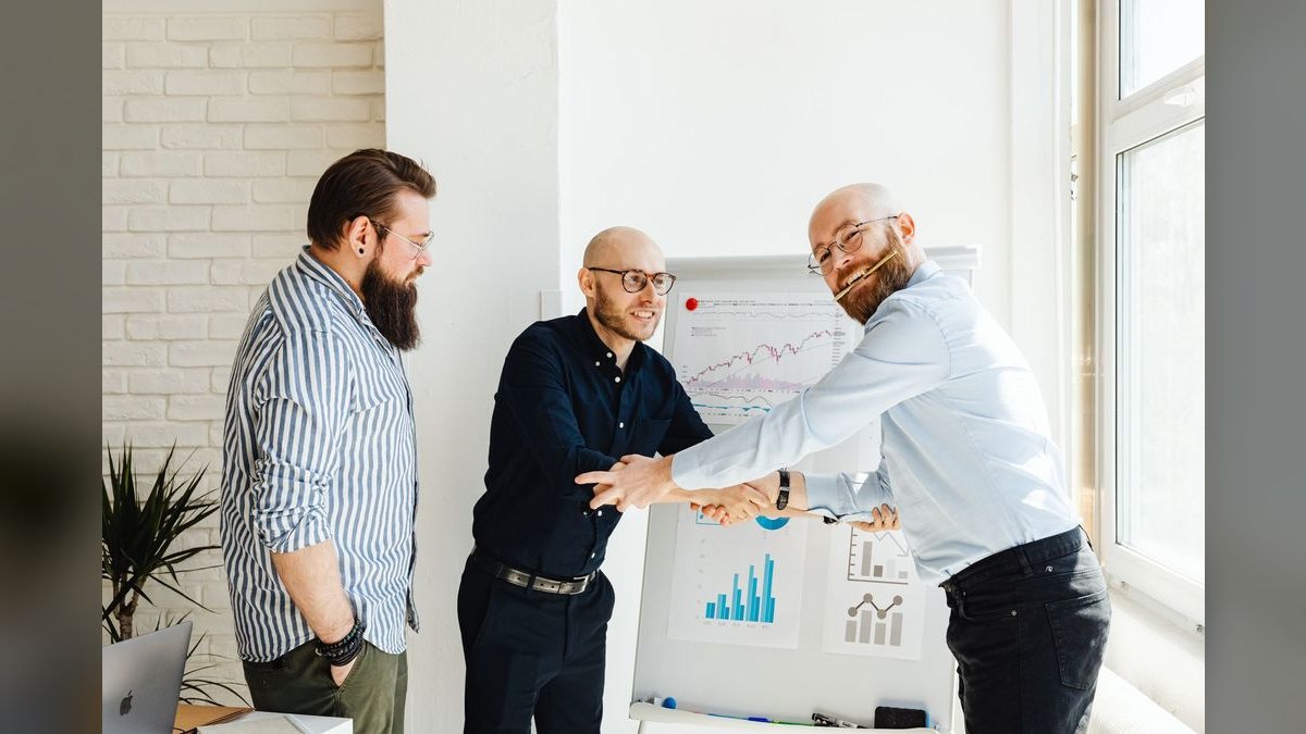 Why are 2027 enterprise deals requiring CFO approval earlier in the funnel than in 2024 — figure 6