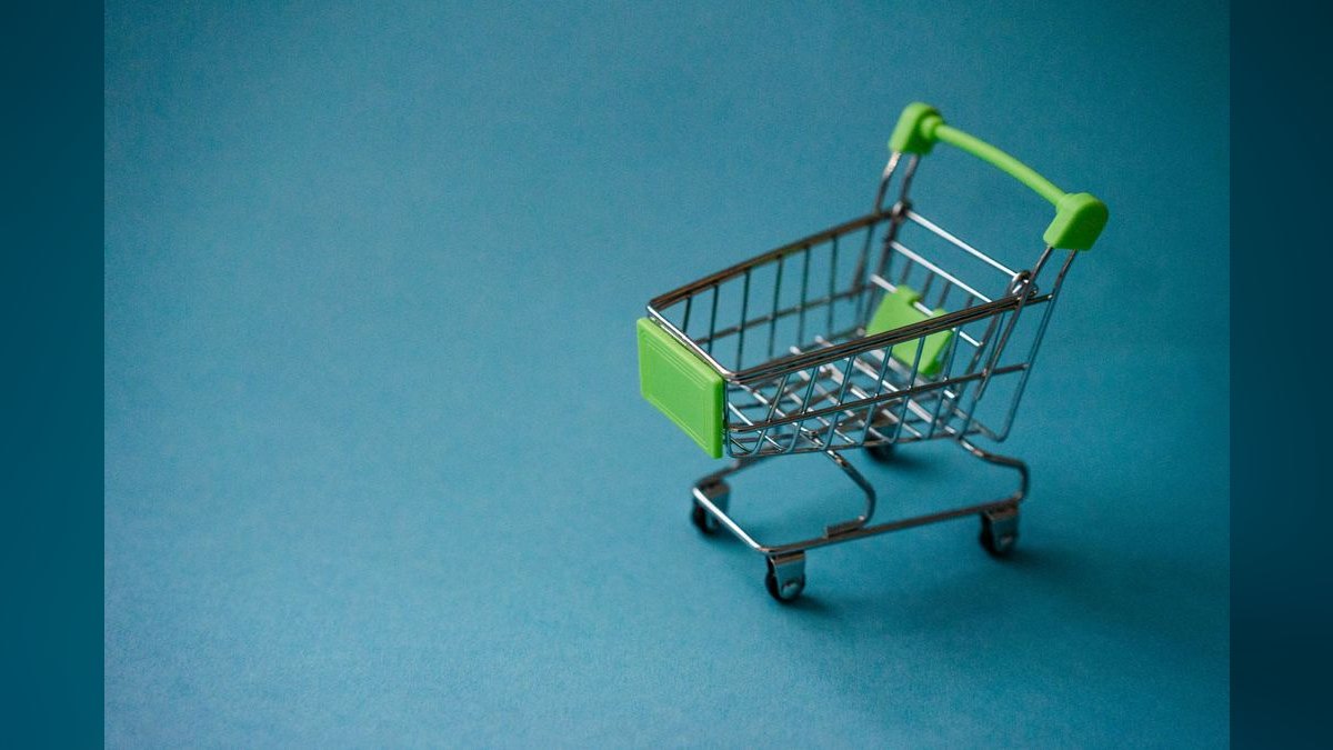 How are B2B buying committees restructuring their decision-making processes around AI-generated vendor shortlists in 2027 — figure 4