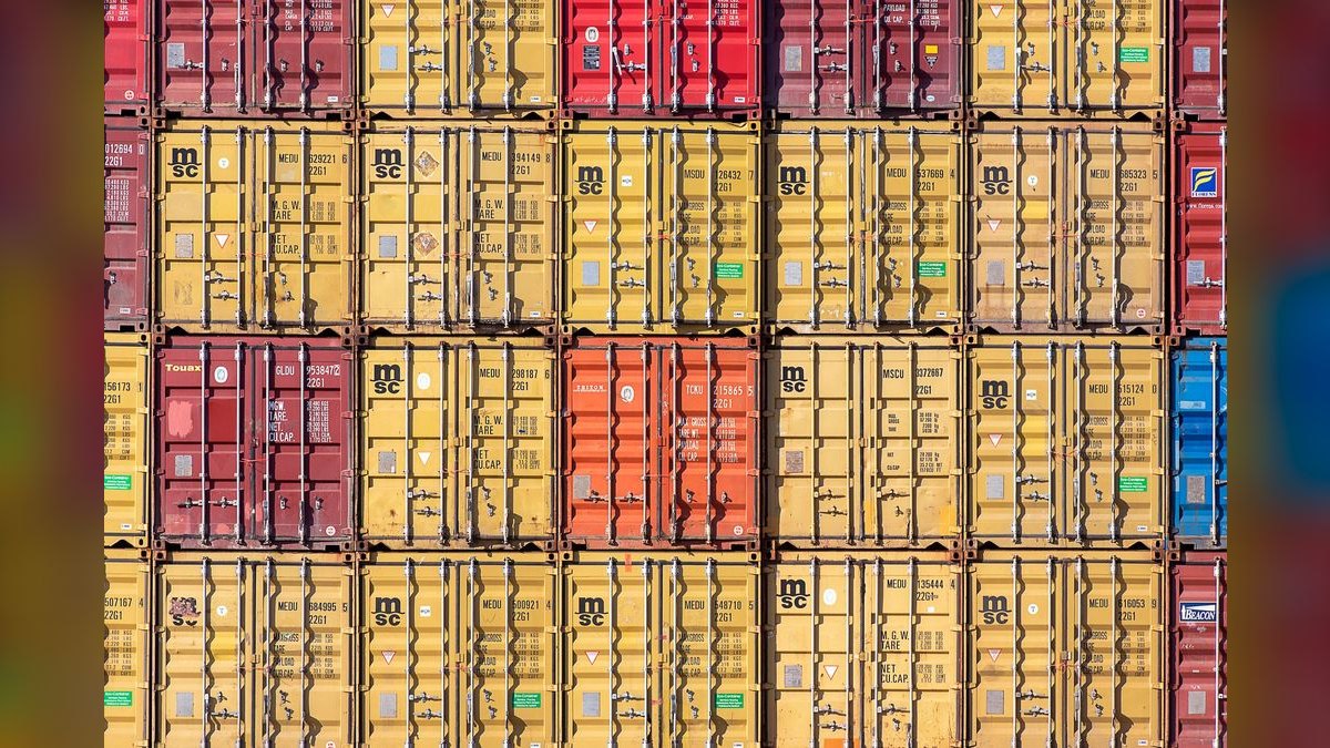 What vendor consolidation strategies in 2027 actually lower total cost of RevOps stack — figure 2