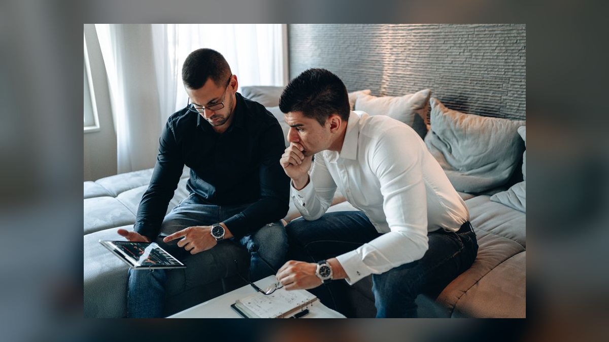 Will Salesloft beat Outreach in mid-market sales engagement by 2027 — figure 6