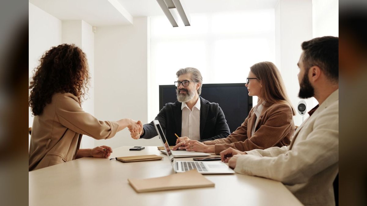 How do I fire a rep without triggering legal exposure — figure 3