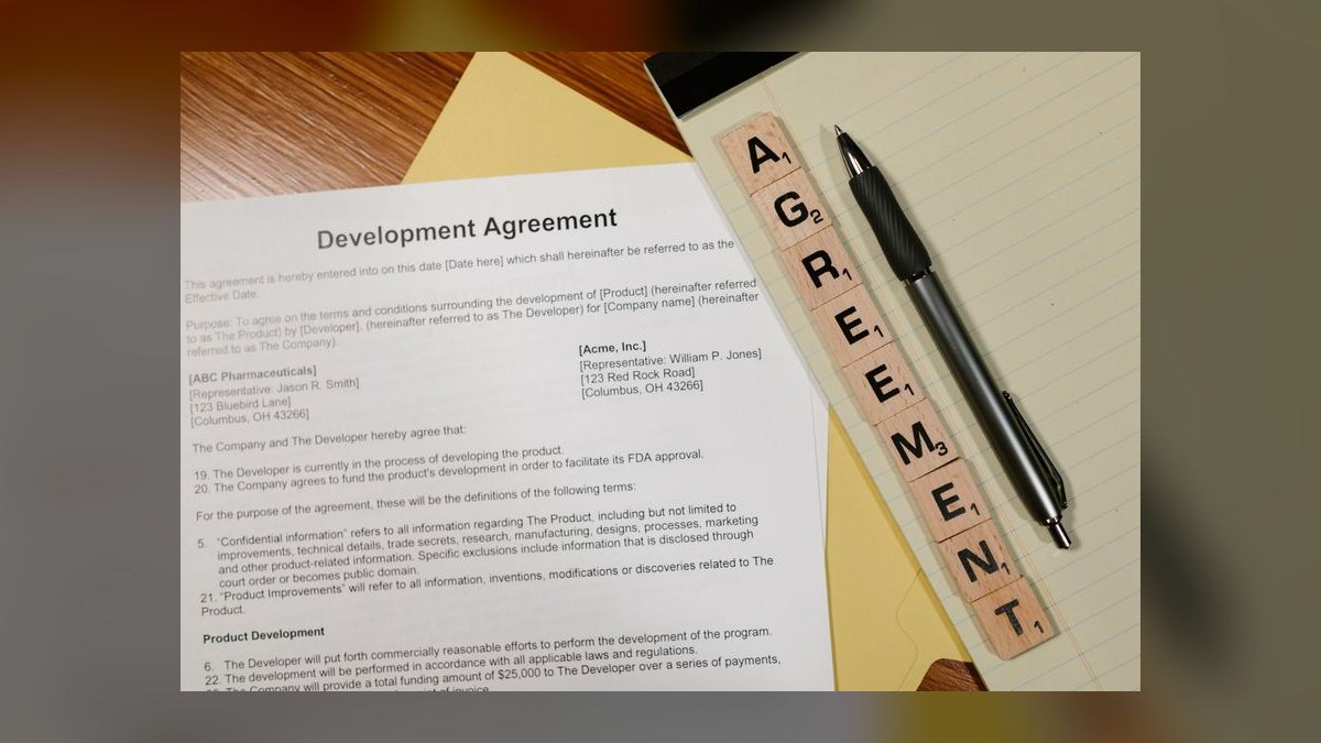 Should Salesloft acquire Apollo to compete in lead-gen — figure 9