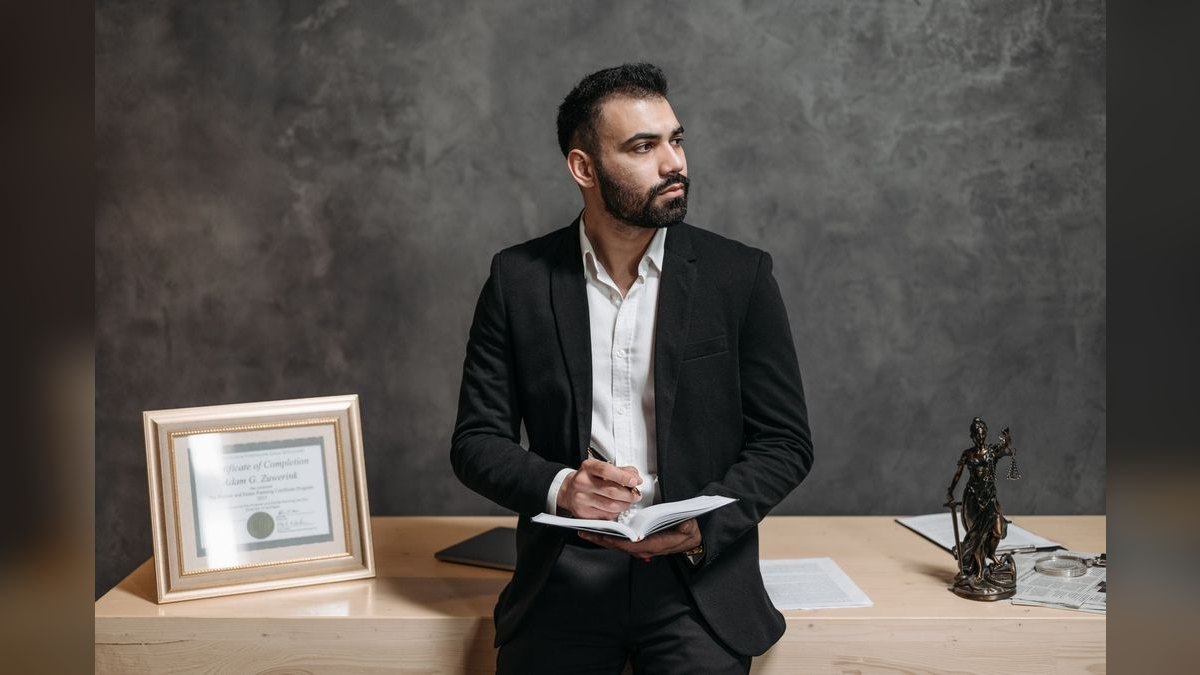 How do I sell into Legal / Compliance without losing momentum — figure 4