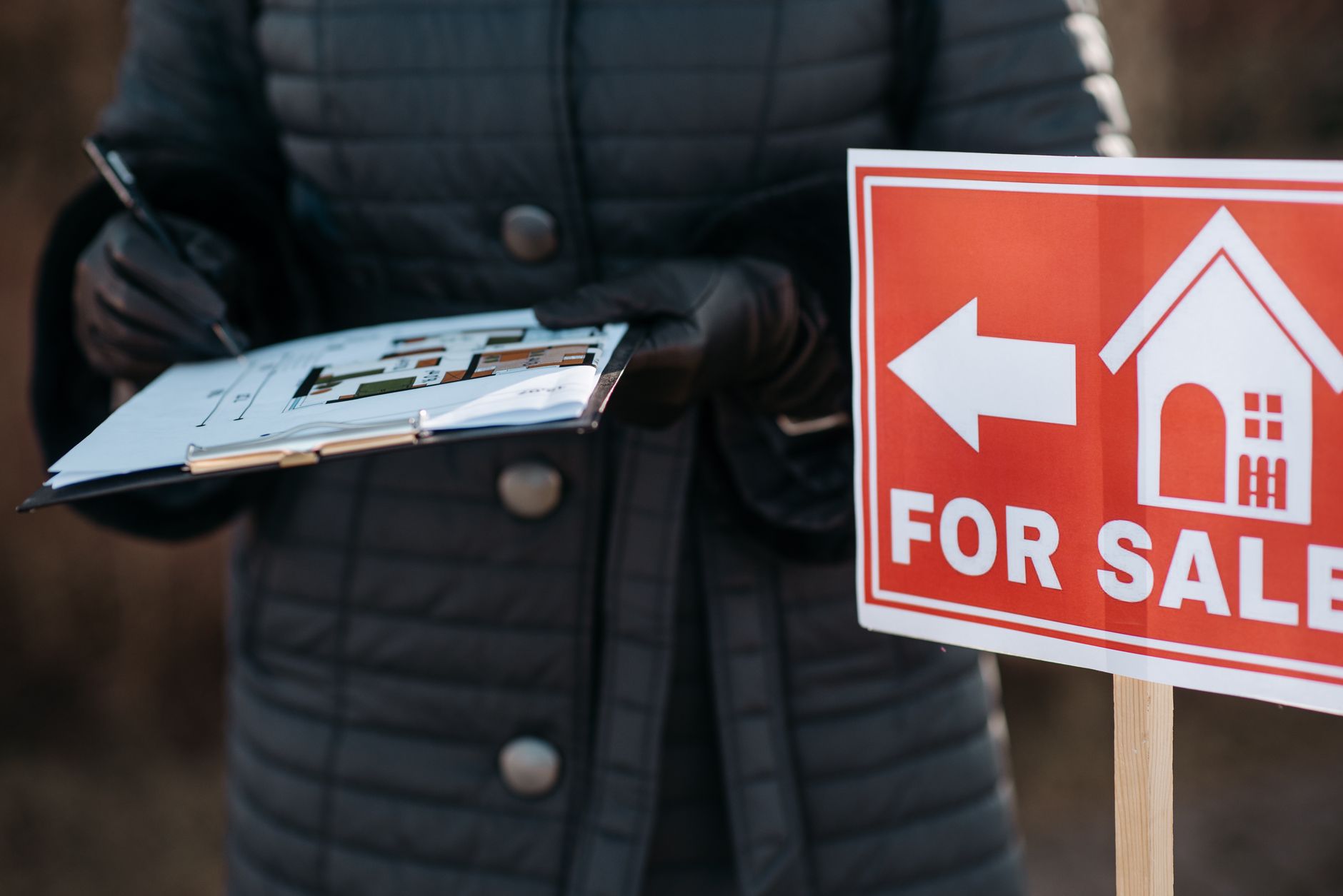 What should you inspect before buying a certified pre-owned luxury car in 2028 — figure 1