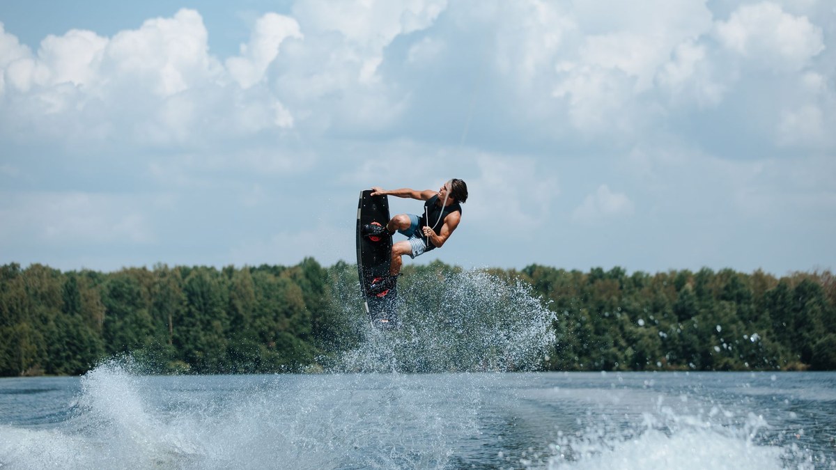 How do you winterize a wakeboard boat the right way in 2028?
