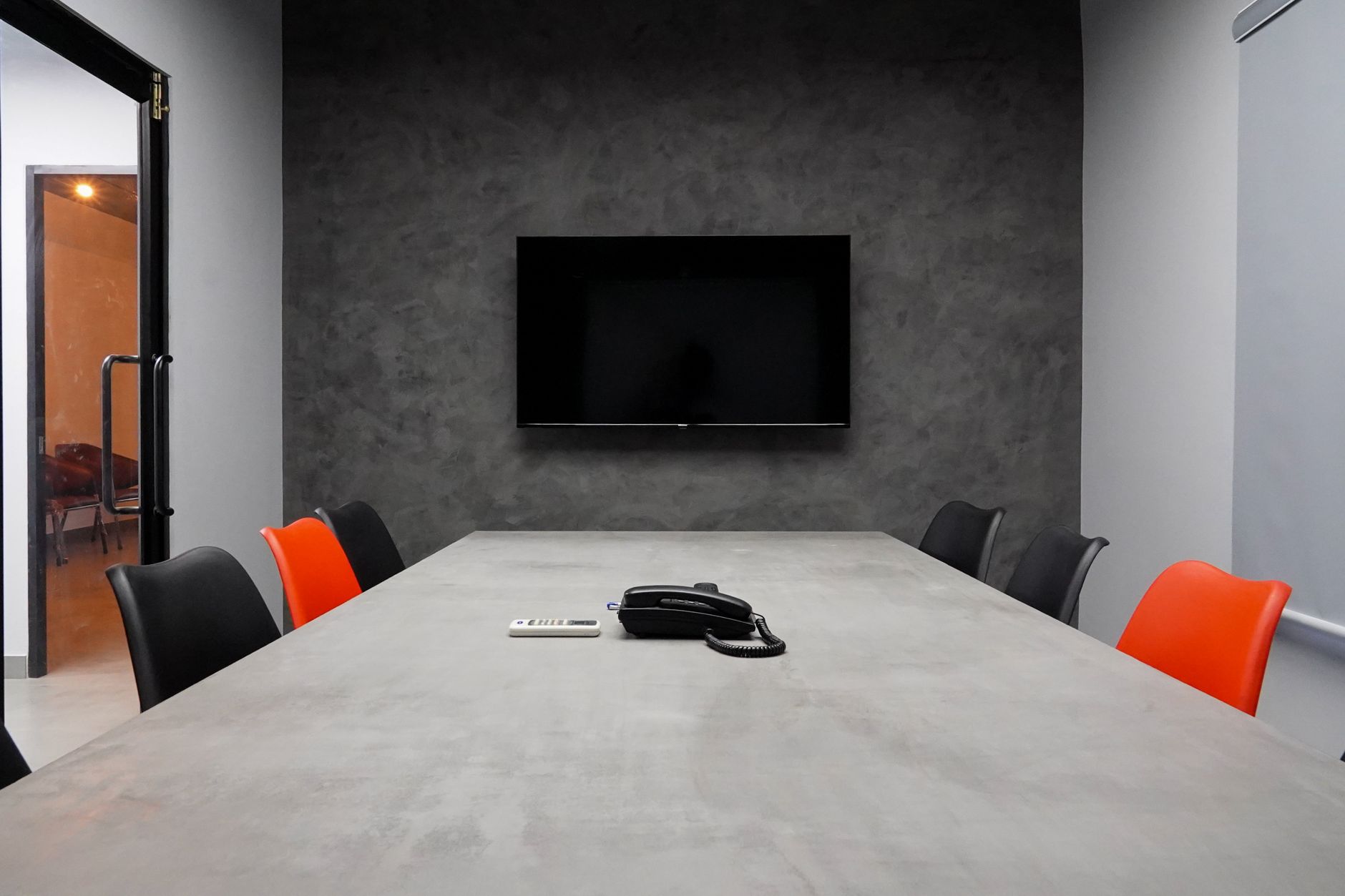 How do you run a board meeting as a first-time revenue leader in 2027 — figure 1