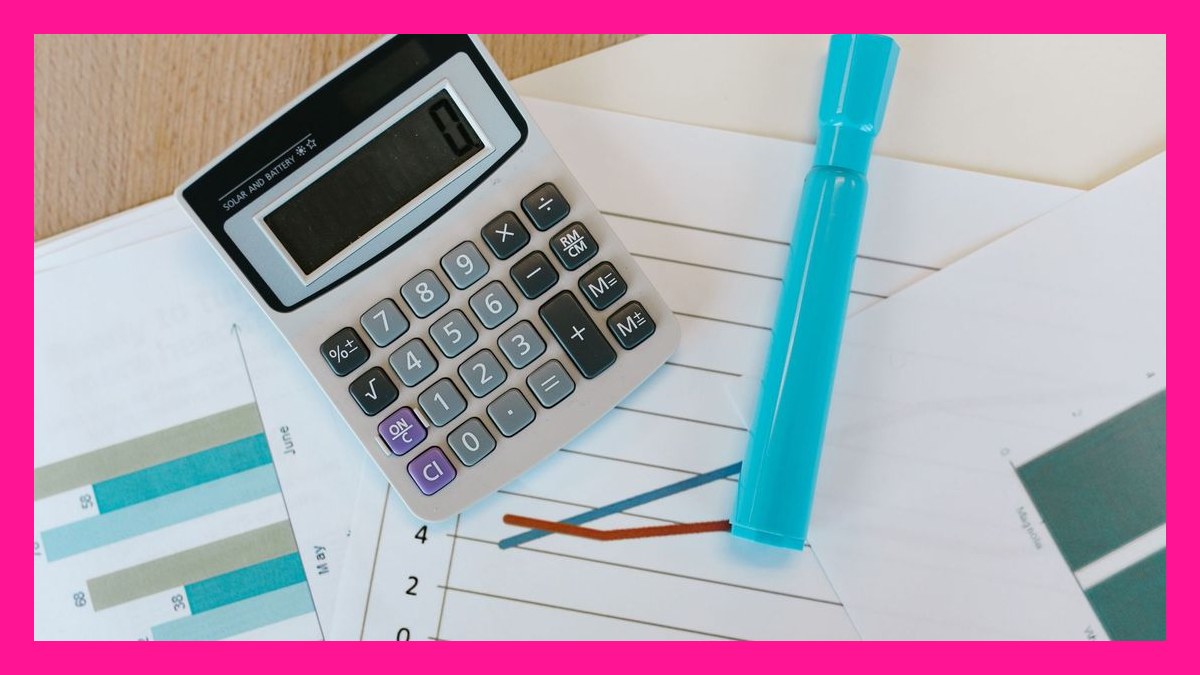 How do you design sales compensation plans that retain top reps in 2027?
