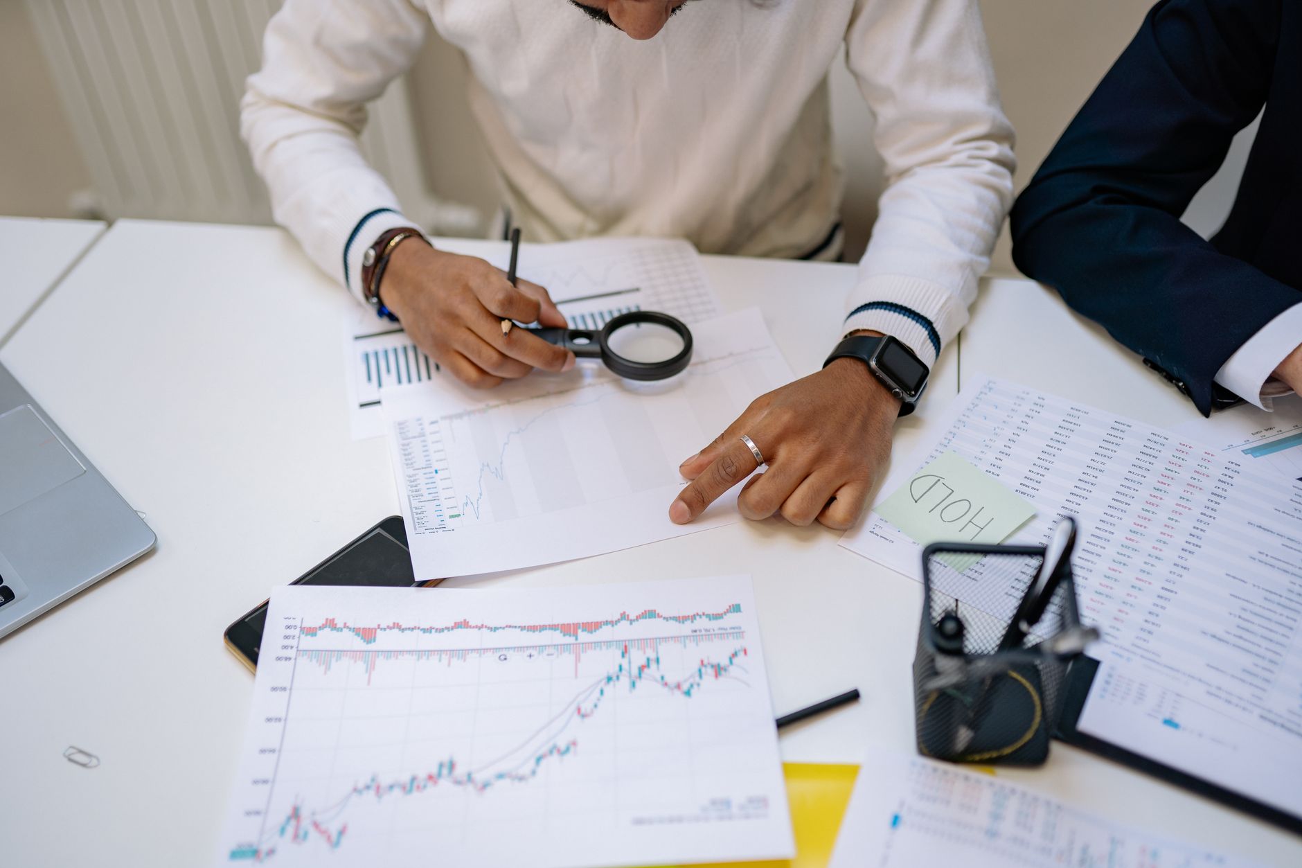 How do you build a sales forecast you can actually trust in 2027 — figure 1