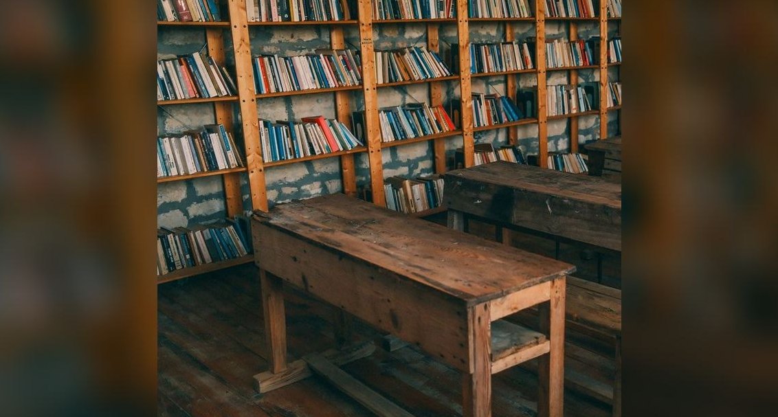 What's the right cadence for renewal conversations — 90, 120, 180 days out?
