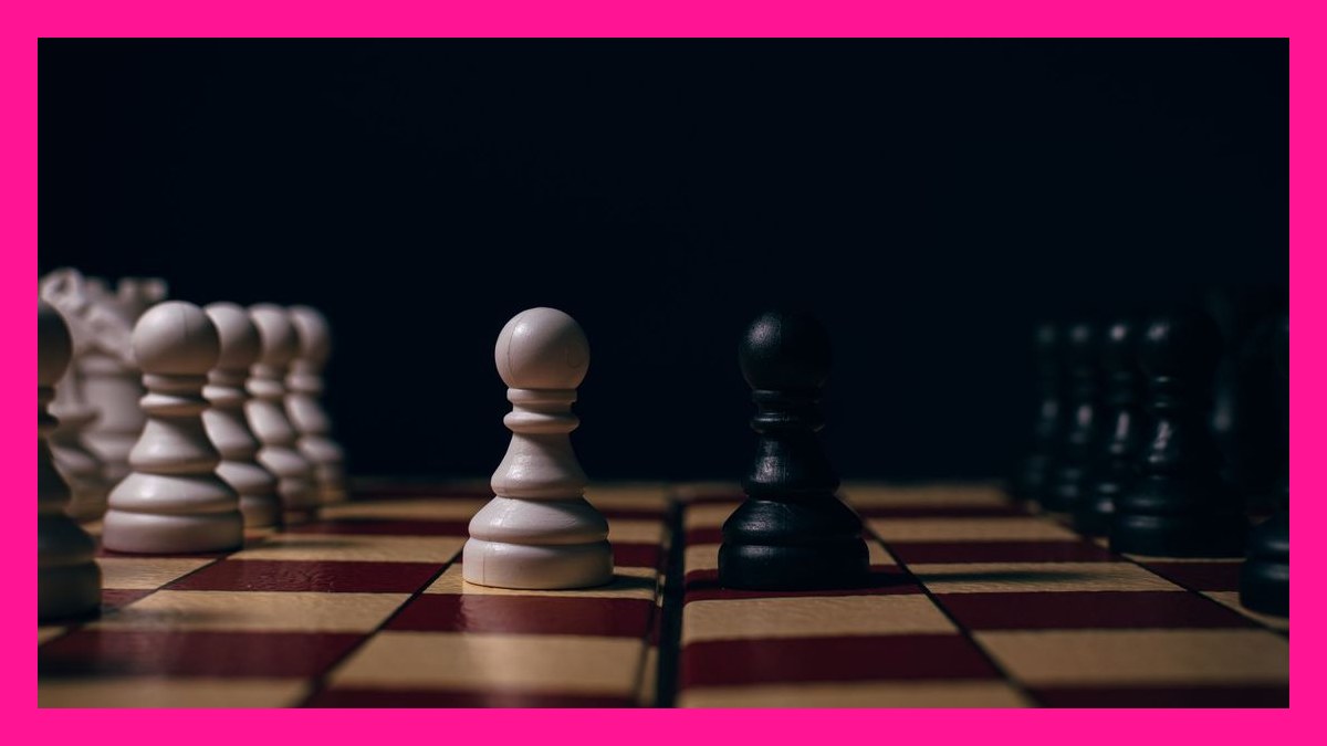 What tactics reduce SaaS logo churn without discounting in 2027?