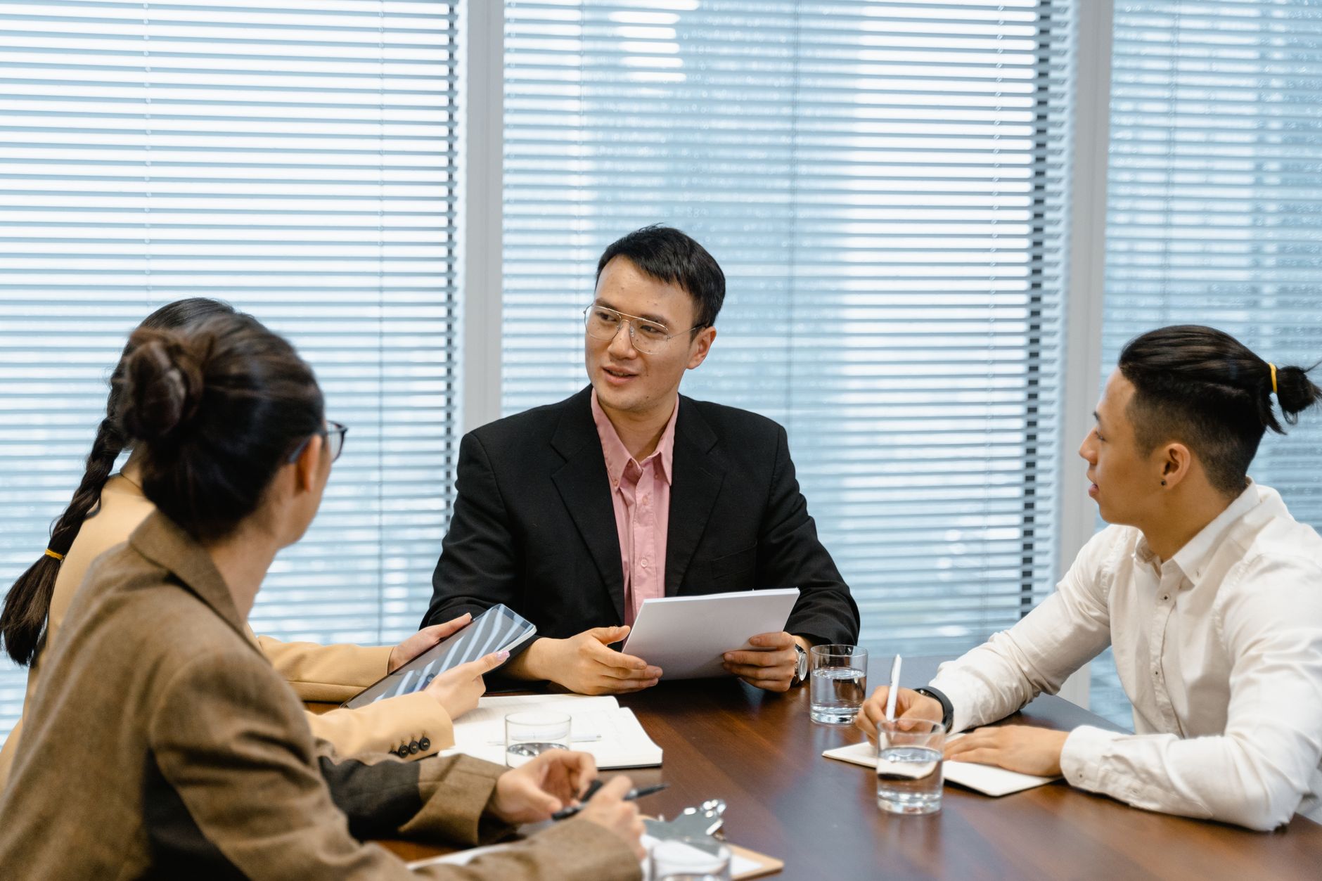 How do you build an accurate sales forecast when deal cycles keep shifting in 2027 — figure 2