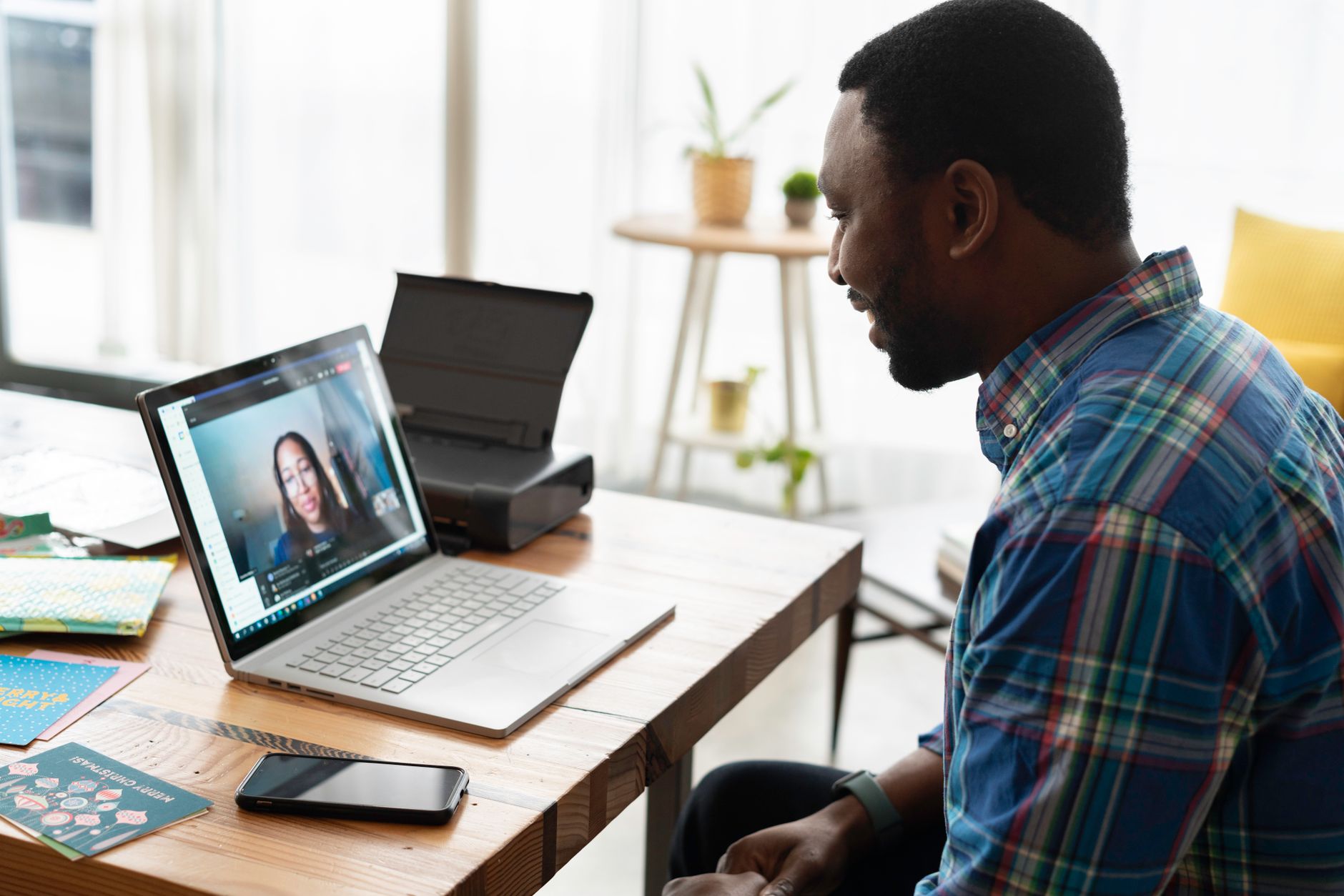 How do you keep a remote sales team accountable without micromanaging in 2027 — figure 1