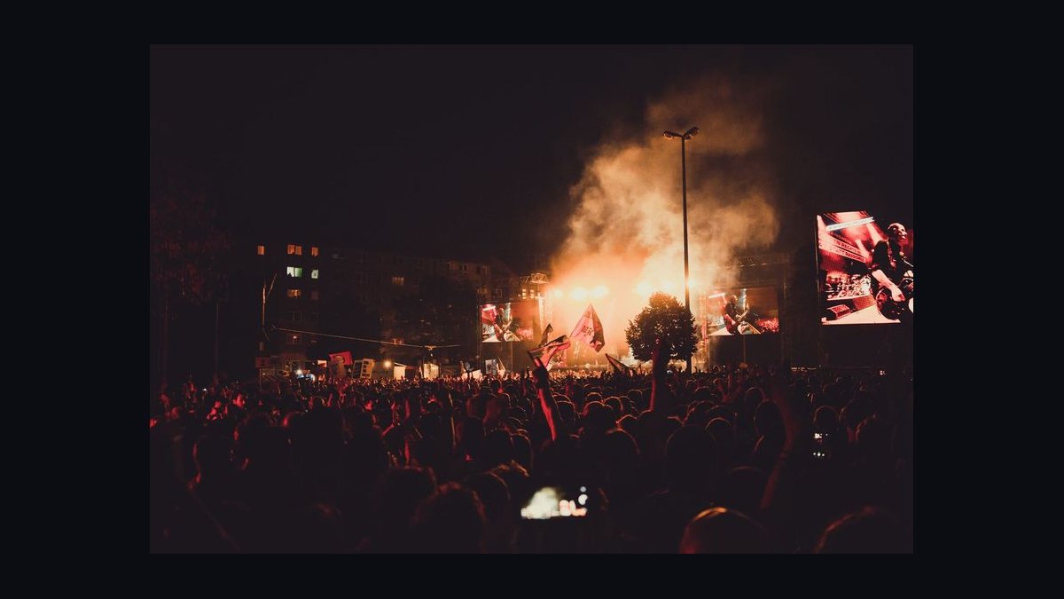 What are the best outdoor concerts to see this summer — figure 7