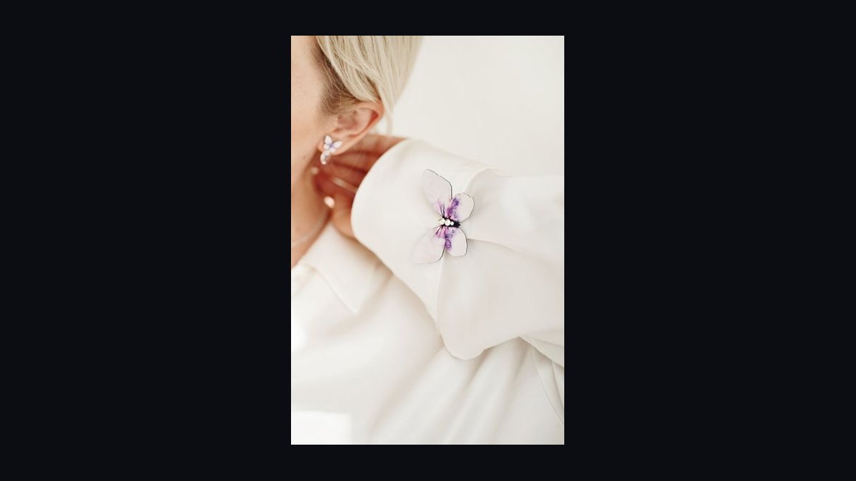 Should Apollo acquire Lavender in 2027 — figure 3