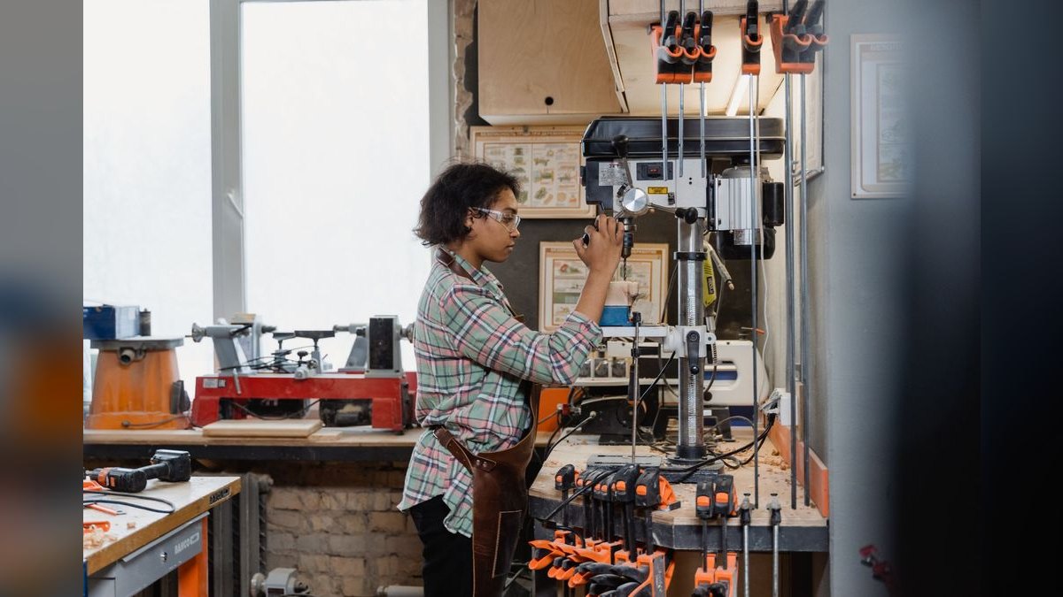 How do you start a woodworking shop business in 2027 — figure 1