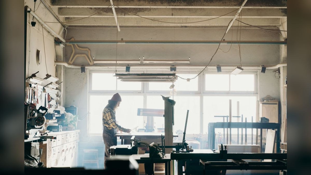 How do you start a woodworking shop business in 2027 — figure 2