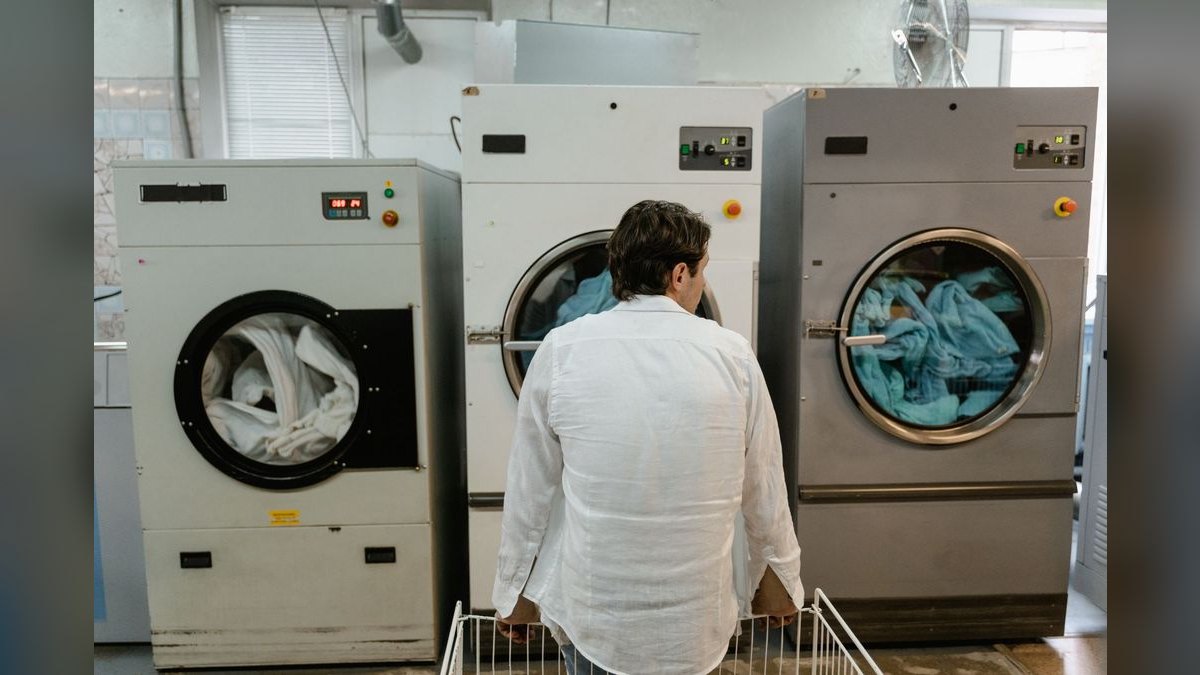 How do you start a laundromat business in 2027?