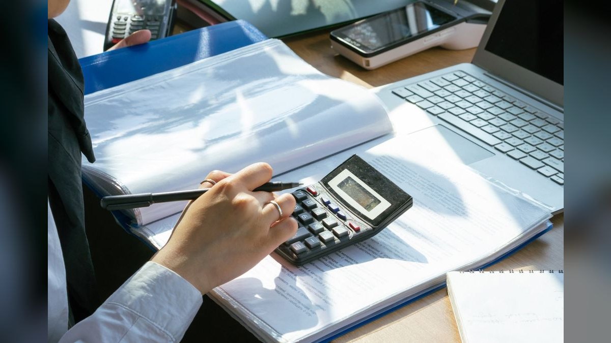 When should sales operations own the CRM versus IT — and what's the handoff model?