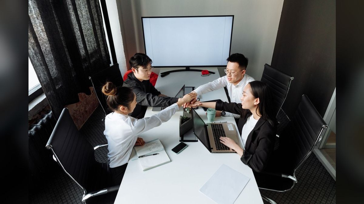 Legal team wants 60+ days to review terms, creating deployment risk. How do we move them without conceding core deal terms?