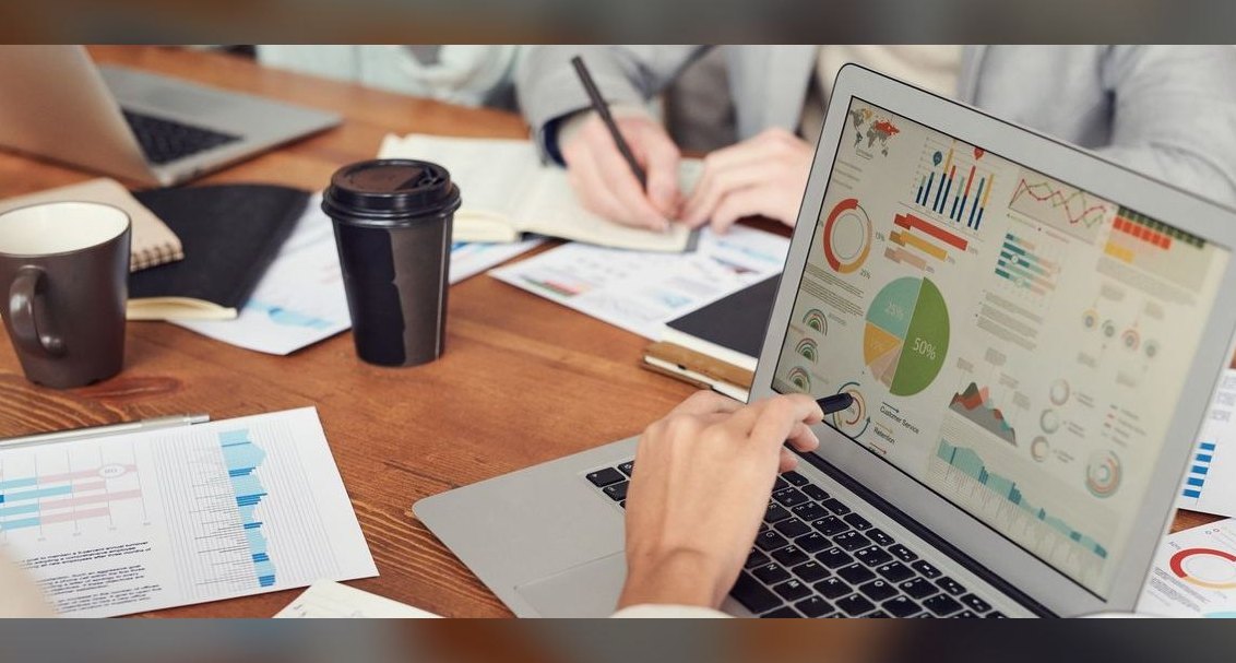 How do you design a sales interview scorecard that calibrates objectively across multiple evaluators in 2027?
