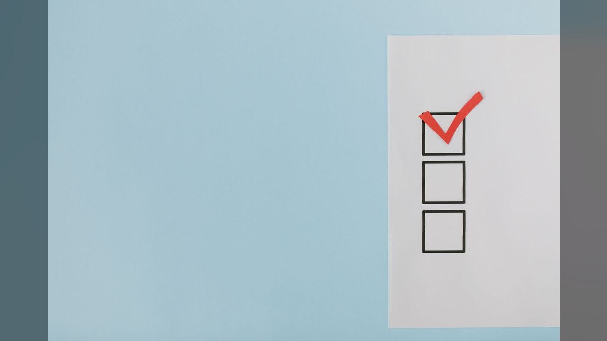 What reference check questions expose false quota claims and predict actual ramp performance?