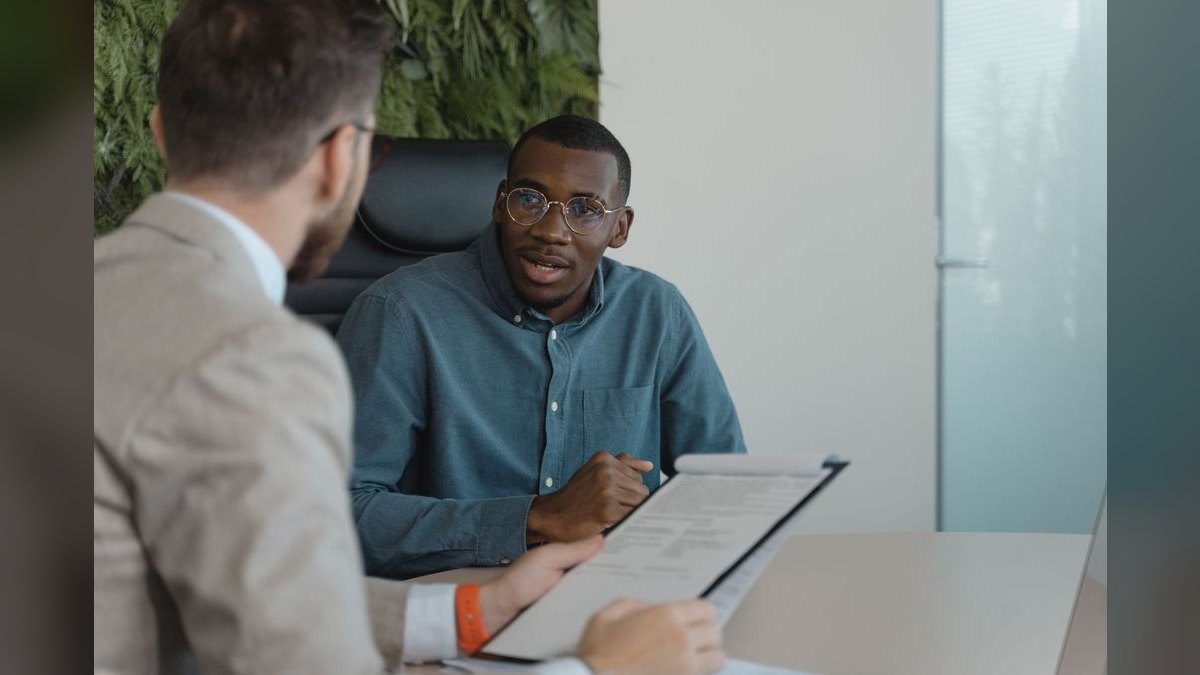 How do you assess sales interview candidates for resilience and adaptability to process changes — figure 4