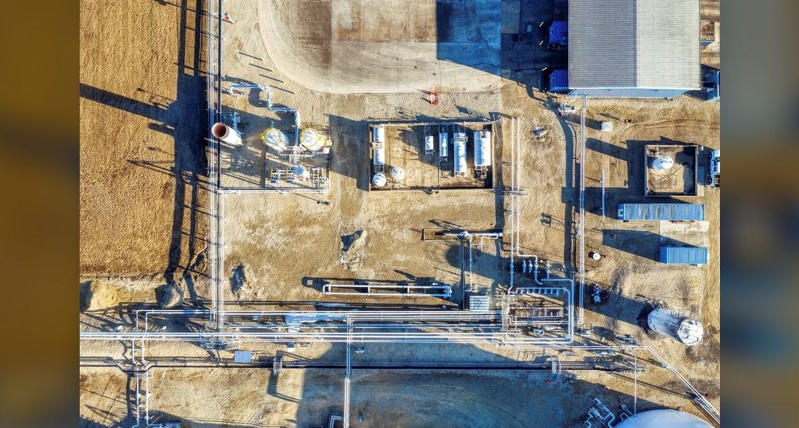 What's a good pipeline coverage ratio for forecasting accuracy?