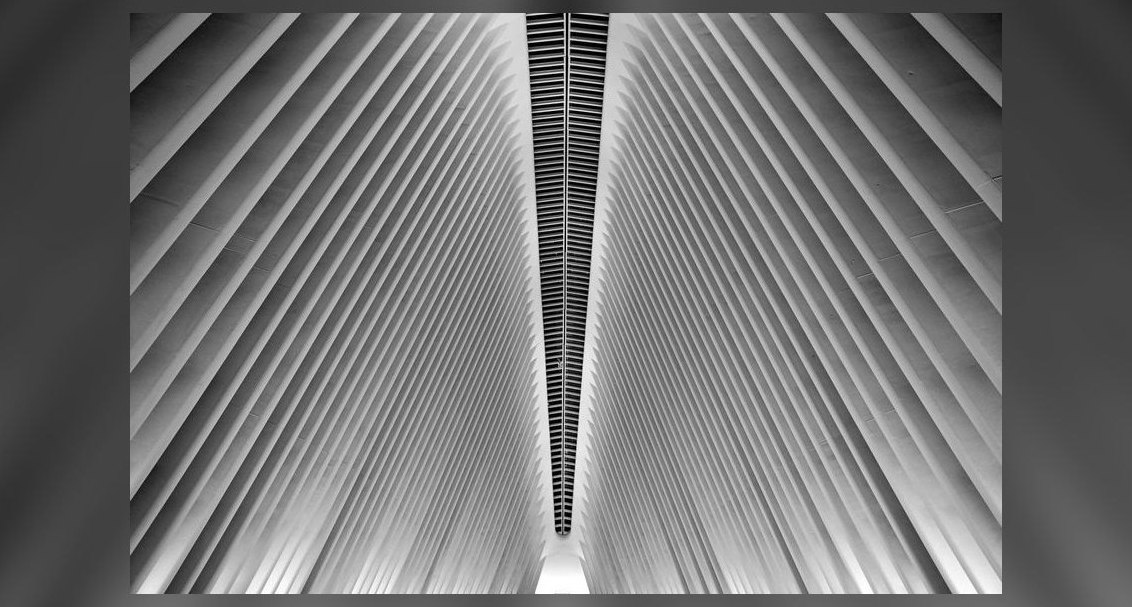 What are the core design pillars for a high-ROI sales kickoff?