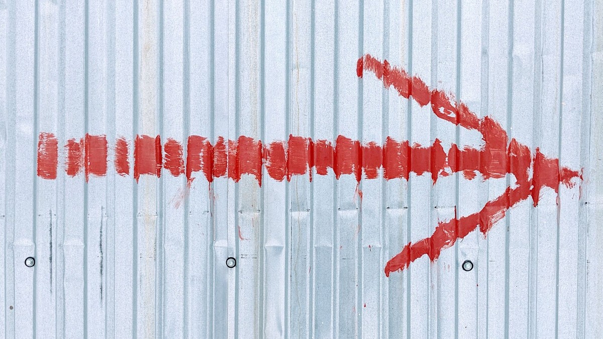 What's the right conversion rate from SQL to closed-won at our stage?