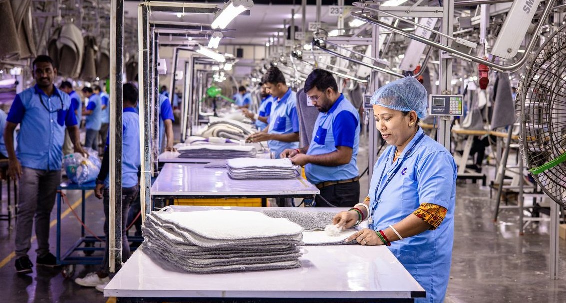 What is a leading product adoption signal and how should it be weighted in health scoring in 2027?
