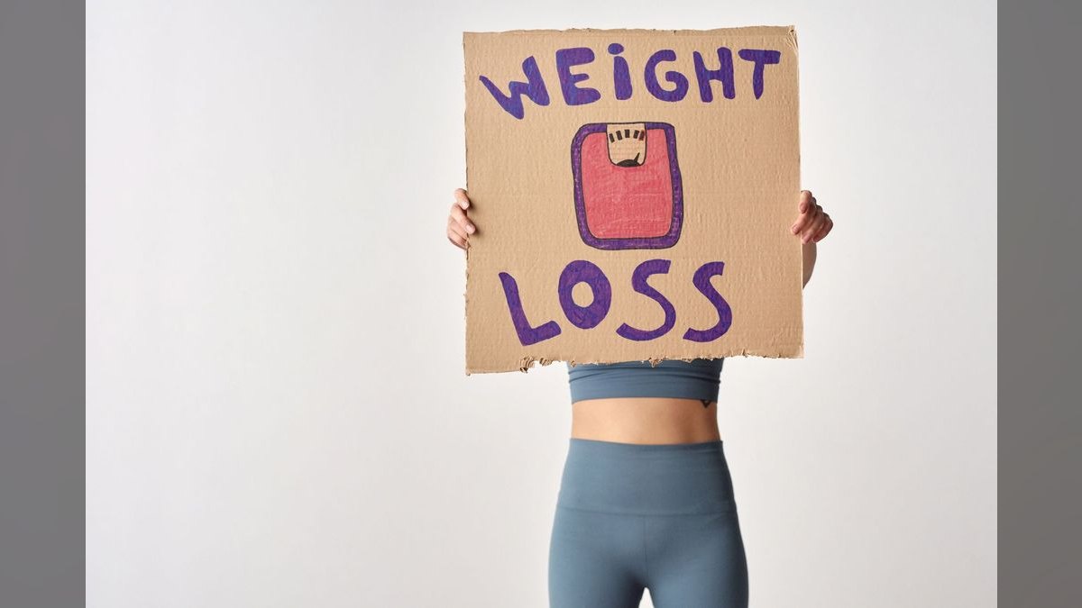 How should you weight financial health signals like payment delays and usage-to-ARR ratio — figure 1